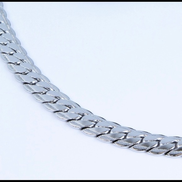 “David” Real Platinum Plated 9mm Snake Chain - Picture 3 of 4